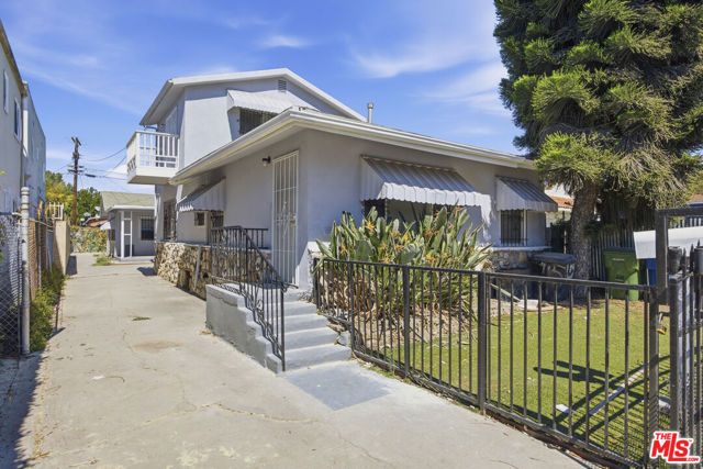 113 E 95th Street, Los Angeles, CA 90003