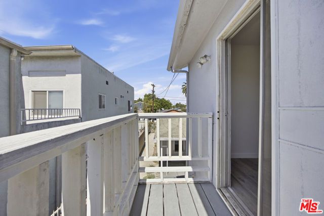 113 E 95th Street, Los Angeles, CA 90003