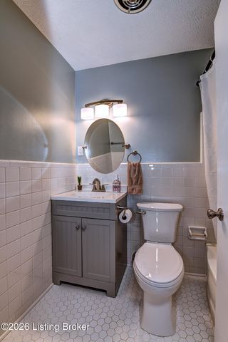 1200 Meadowridge Trail, Goshen, KY 40026