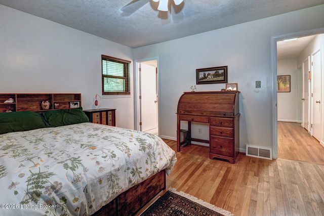 1200 Meadowridge Trail, Goshen, KY 40026