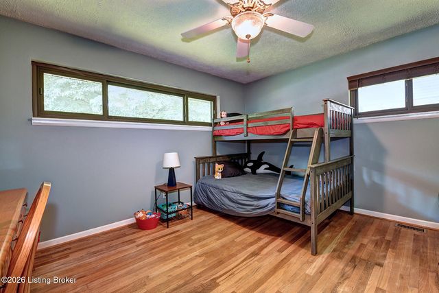 1200 Meadowridge Trail, Goshen, KY 40026