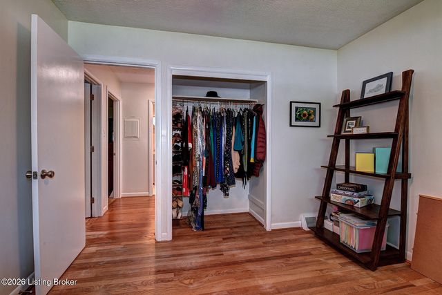 1200 Meadowridge Trail, Goshen, KY 40026