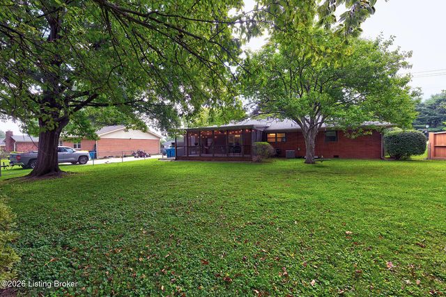 1200 Meadowridge Trail, Goshen, KY 40026