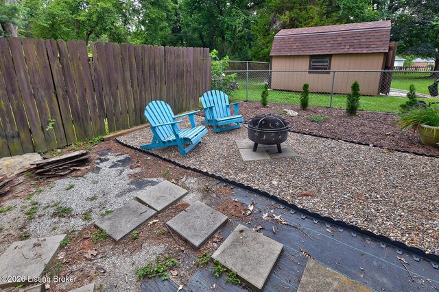 1200 Meadowridge Trail, Goshen, KY 40026