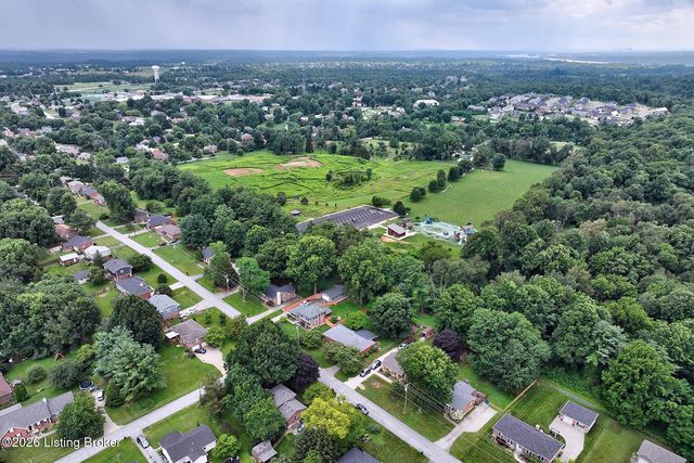 1200 Meadowridge Trail, Goshen, KY 40026