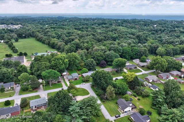 1200 Meadowridge Trail, Goshen, KY 40026