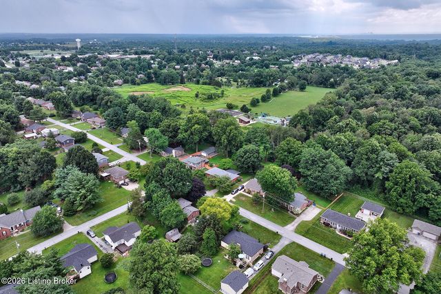 1200 Meadowridge Trail, Goshen, KY 40026