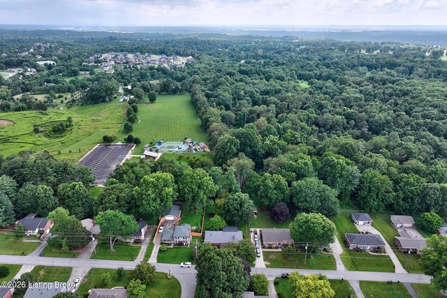 1200 Meadowridge Trail, Goshen, KY 40026