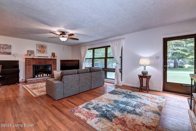 1200 Meadowridge Trail, Goshen, KY 40026