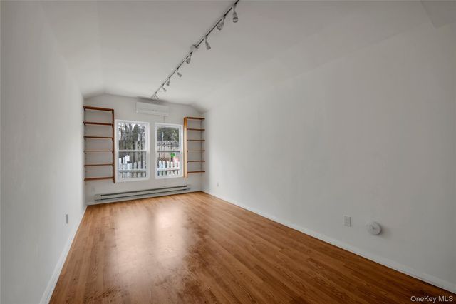 29 Glen Cove Drive, Glen Head, NY 11545