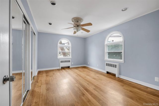 29 Glen Cove Drive, Glen Head, NY 11545