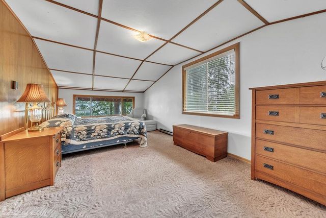 12222 N West Newman Lake Dr, Newman Lake, WA 99025