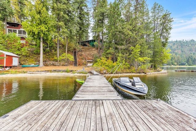 12222 N West Newman Lake Dr, Newman Lake, WA 99025