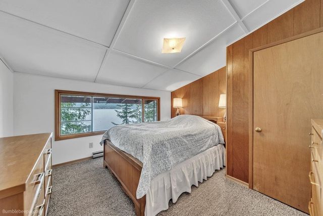 12222 N West Newman Lake Dr, Newman Lake, WA 99025