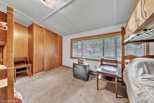 12222 N West Newman Lake Dr, Newman Lake, WA 99025