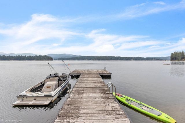 12222 N West Newman Lake Dr, Newman Lake, WA 99025