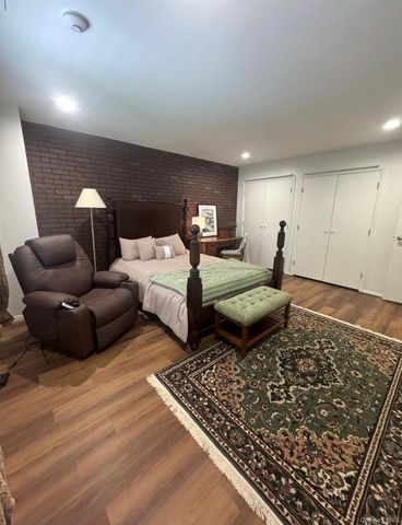 83 Foxwood Drive, Jericho, NY 11753