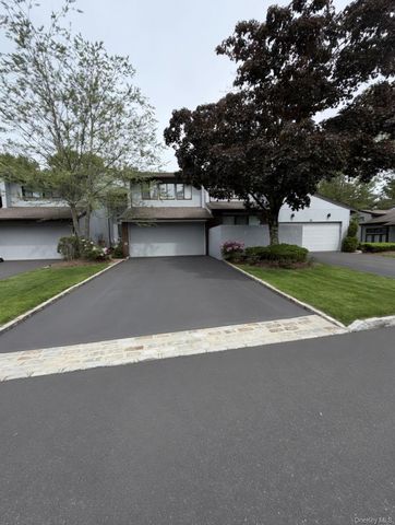 83 Foxwood Drive, Jericho, NY 11753