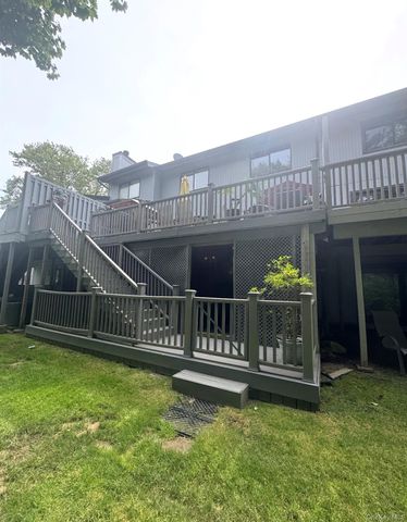 83 Foxwood Drive, Jericho, NY 11753
