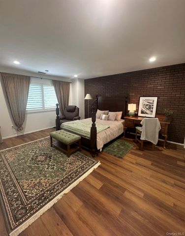83 Foxwood Drive, Jericho, NY 11753