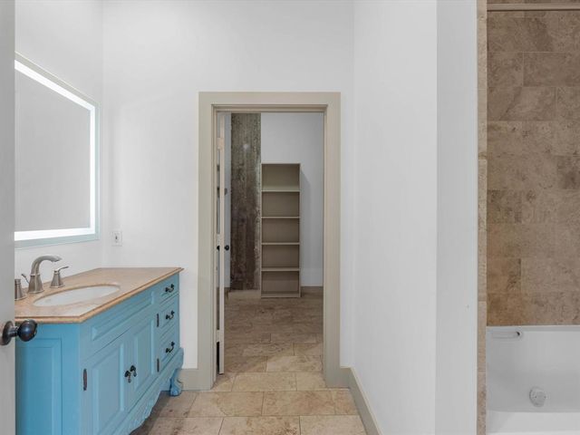 2700 Albany Street 3A, Houston, TX 77006