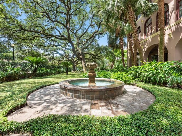 2700 Albany Street 3A, Houston, TX 77006