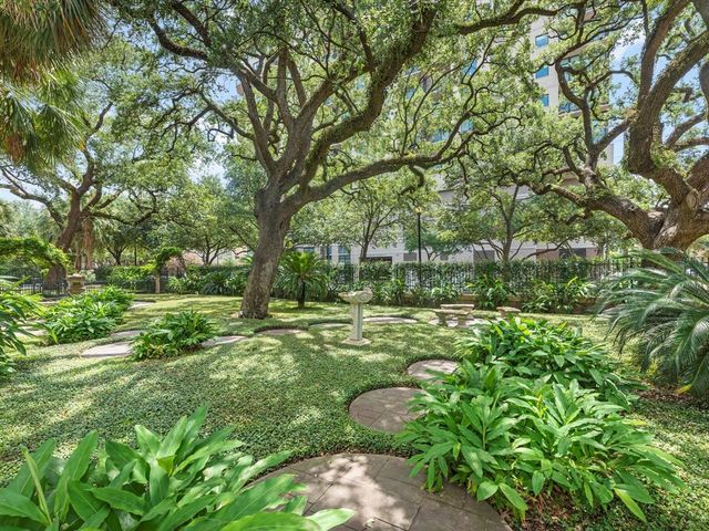 2700 Albany Street 3A, Houston, TX 77006