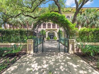 2700 Albany Street 3A, Houston, TX 77006