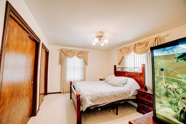 905 S 4th Street, Watseka, IL 60970