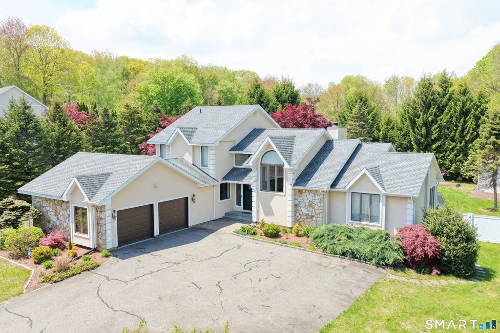 2 Executive Hill Road, Wolcott, CT 06716