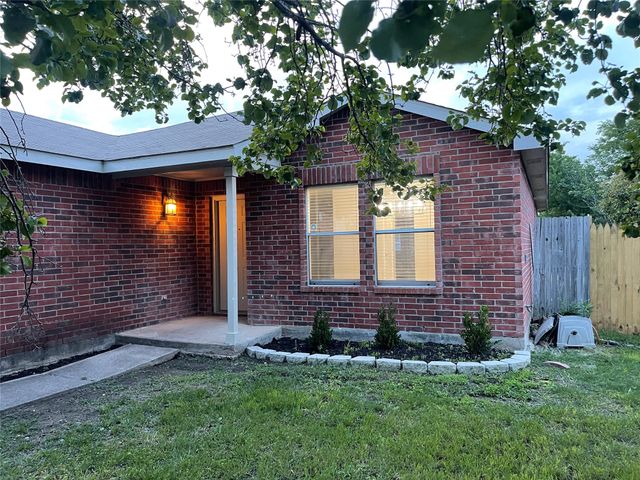 807 Encino Drive, Arlington, TX 76001