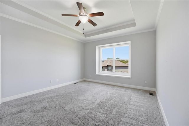 25136 W 148th Terrace, Olathe, KS 66061