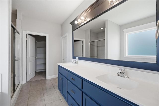 25136 W 148th Terrace, Olathe, KS 66061