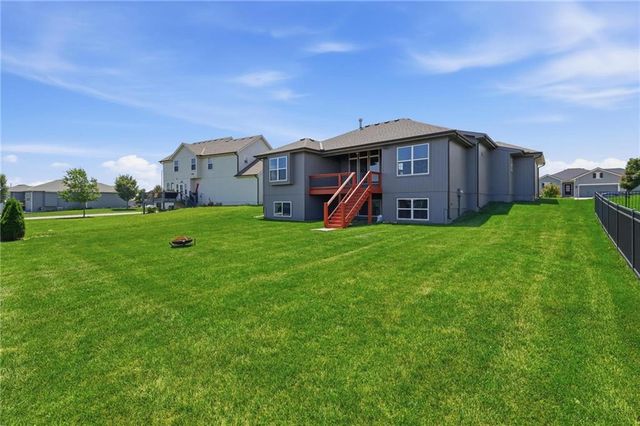 25136 W 148th Terrace, Olathe, KS 66061