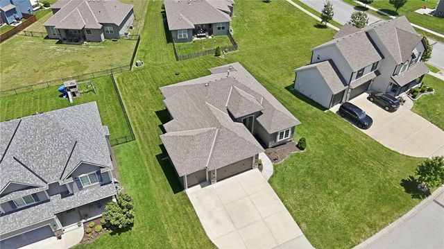 25136 W 148th Terrace, Olathe, KS 66061