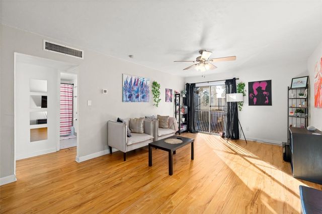 1700 SW 16TH COURT D30, Gainesville, FL 32608