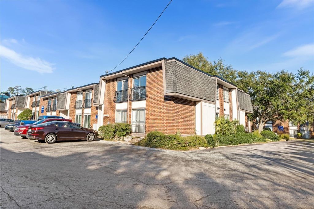 1700 SW 16TH COURT D30, Gainesville, FL 32608