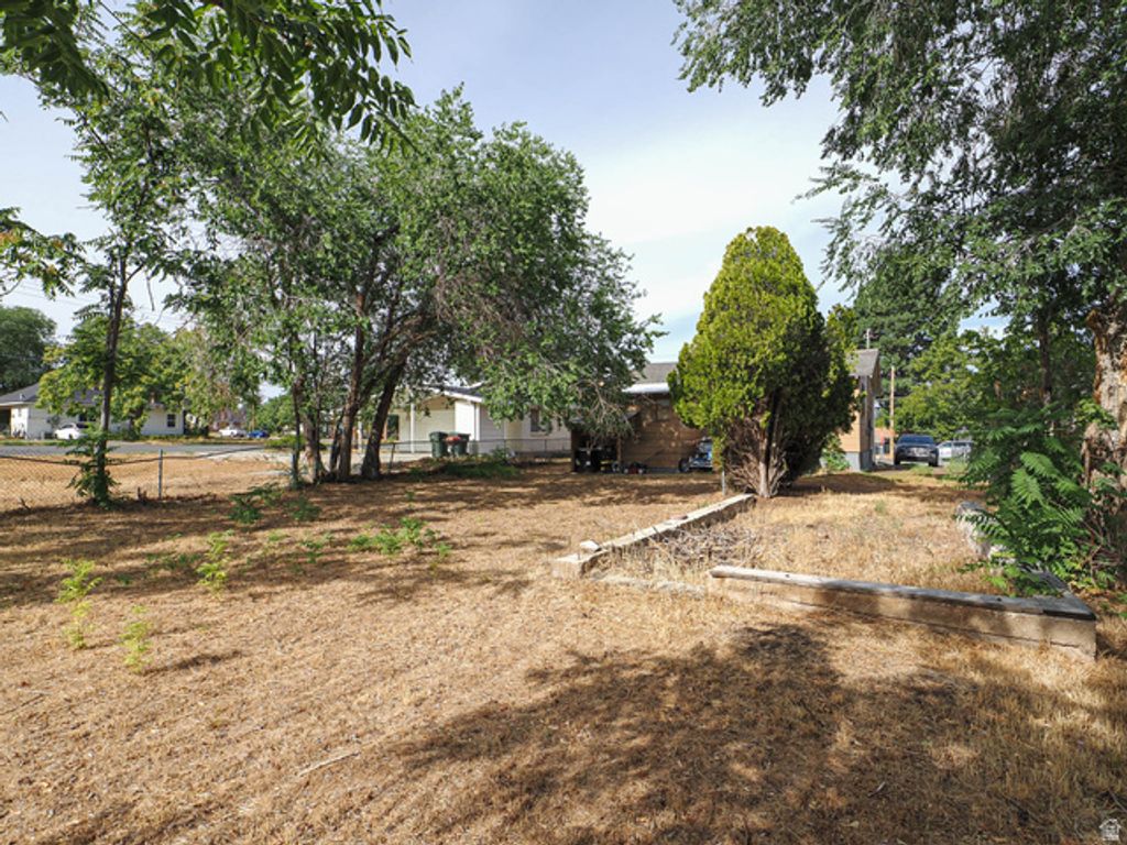 414 N 100 W, Tooele, UT 84074 — photo 5