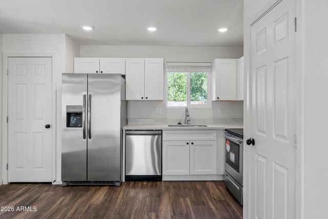 1106 E PAPAGO Street, Phoenix, AZ 85034