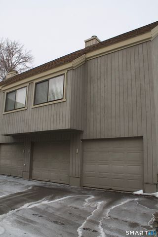 14 Algonquin Lane C, Stratford, CT 06614