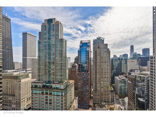 21 E Huron Street 3204, Chicago, IL 60611