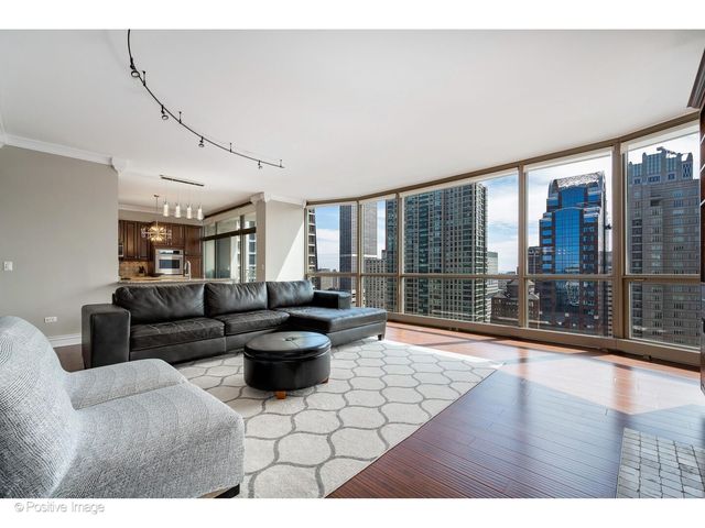21 E Huron Street 3204, Chicago, IL 60611