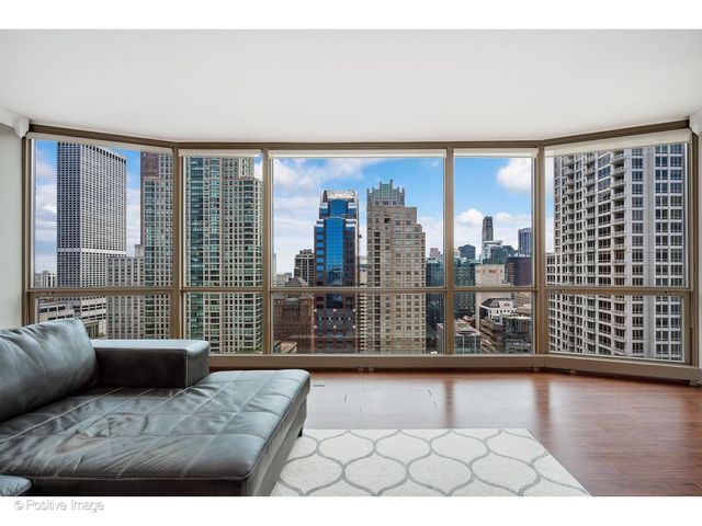 21 E Huron Street 3204, Chicago, IL 60611