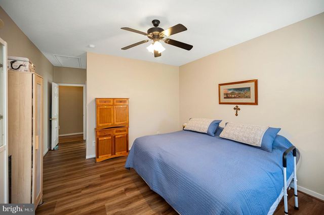 6606 TWIN CEDARS CT, Fredericksburg, VA 22407