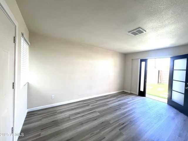 4142 E MORELAND Street 2, Phoenix, AZ 85008