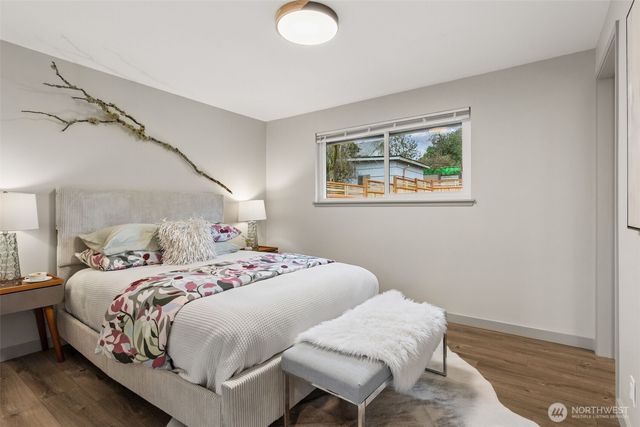 10021 19th Avenue SW, Seattle, WA 98146