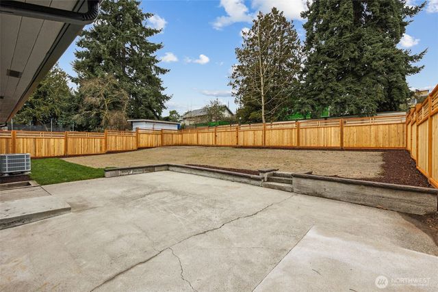 10021 19th Avenue SW, Seattle, WA 98146