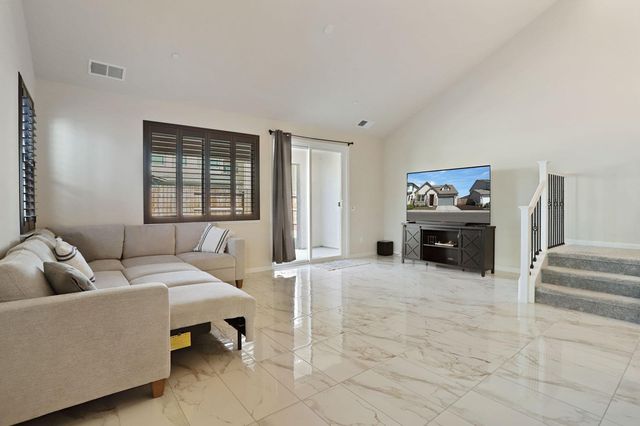 4368 Icon Ave, Modesto, CA 95356