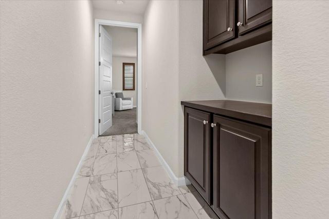 4368 Icon Ave, Modesto, CA 95356