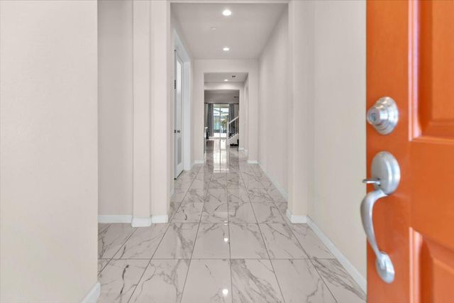 4368 Icon Ave, Modesto, CA 95356